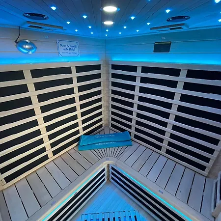Themenpartment Club Penthouse Apartman *